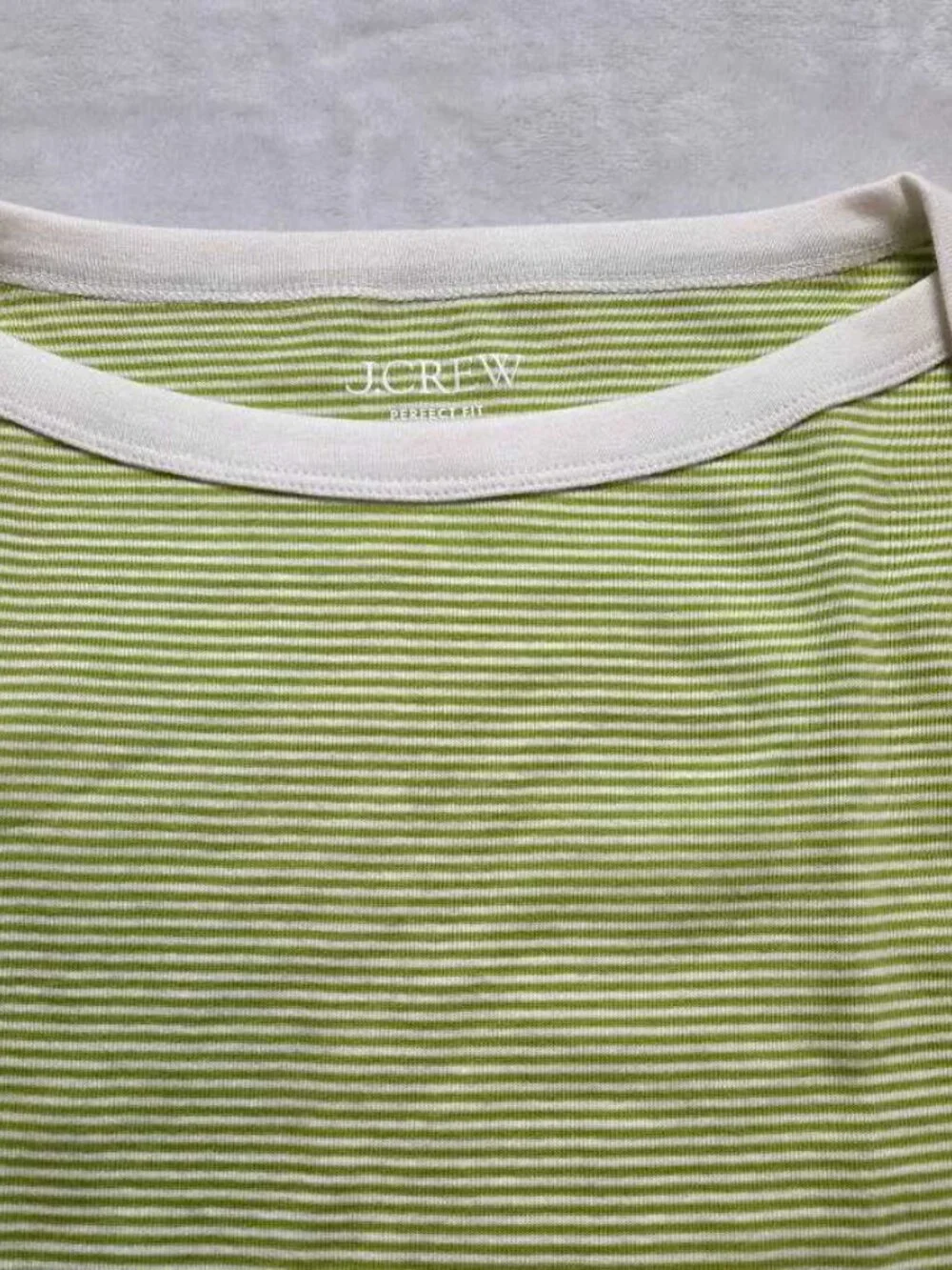 New XS J.Crew perfect fit boatneck tank top in Delwood Feeder Palm stripe